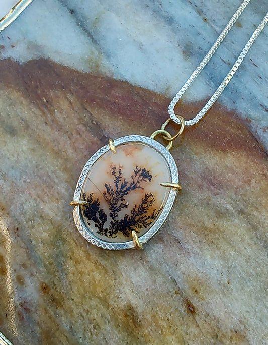 Dendritic agate pendant